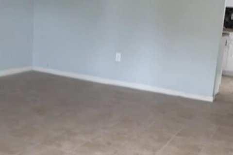 Immobilier commercial à vendre à St. Lucie, Floride: 238.29 m2 № 2191085 - photo 8