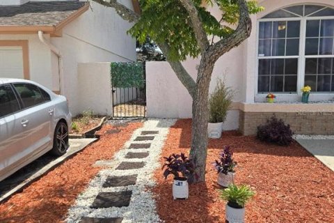 House in Orlando, Florida 2 bedrooms, 92.62 sq.m. № 1853440 - photo 20