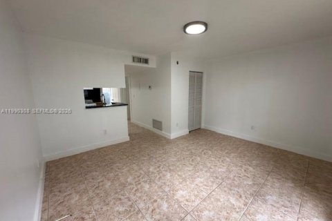 Copropriété à louer à Miami, Floride: 1 chambre, 45.52 m2 № 2056800 - photo 6