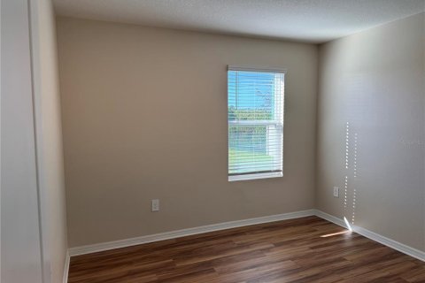 Villa ou maison à louer à Bradenton, Floride: 5 chambres, 240.99 m2 № 2419791 - photo 2