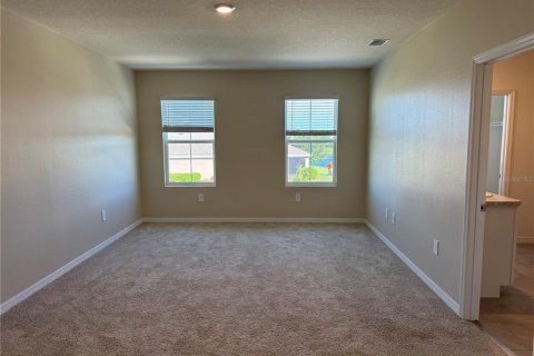 Villa ou maison à louer à Bradenton, Floride: 5 chambres, 240.99 m2 № 2419791 - photo 10