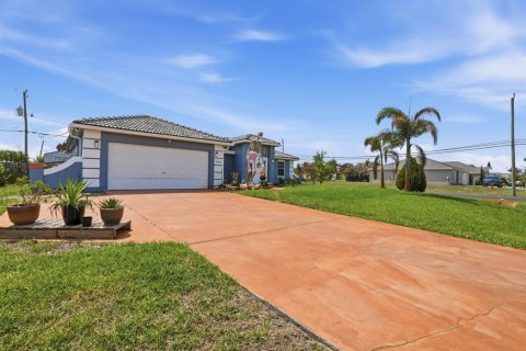 Villa ou maison à vendre à Port St. Lucie, Floride: 3 chambres, 127.46 m2 № 2085439 - photo 5