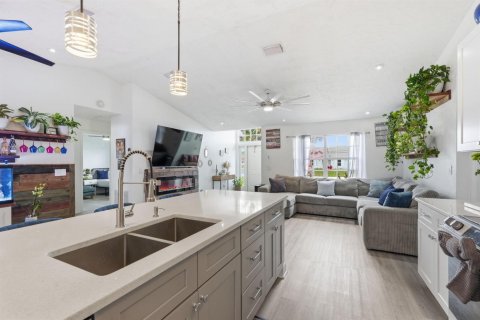 Villa ou maison à vendre à Port St. Lucie, Floride: 3 chambres, 127.46 m2 № 2085439 - photo 30
