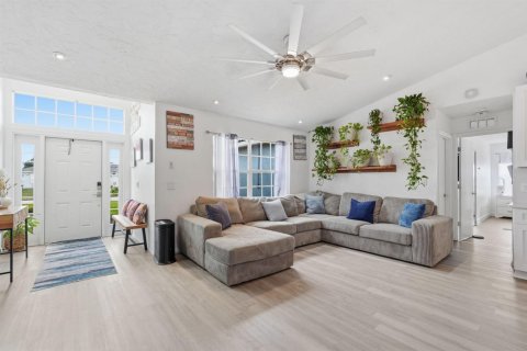 Villa ou maison à vendre à Port St. Lucie, Floride: 3 chambres, 127.46 m2 № 2085439 - photo 24
