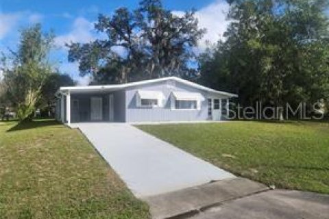 Villa ou maison à Ocala, Floride 2 chambres, 93.65 m2 № 2422662