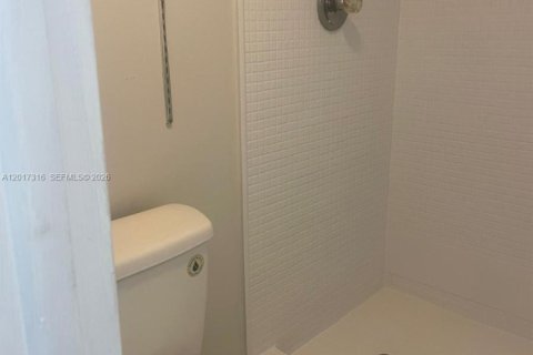 Copropriété à vendre à Fort Lauderdale, Floride: 2 chambres, 89.19 m2 № 2261890 - photo 26