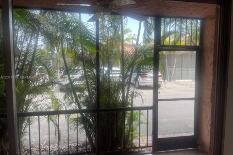 Copropriété à vendre à Fort Lauderdale, Floride: 2 chambres, 89.19 m2 № 2261890 - photo 14