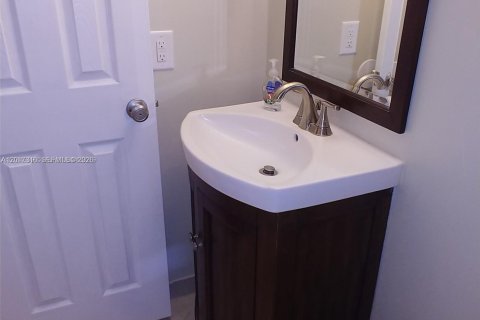 Copropriété à vendre à Fort Lauderdale, Floride: 2 chambres, 89.19 m2 № 2261890 - photo 10