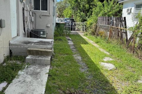 Купить виллу или дом в Норт-Майами, Флорида 3 спальни, 216.28м2, № 2066549 - фото 11