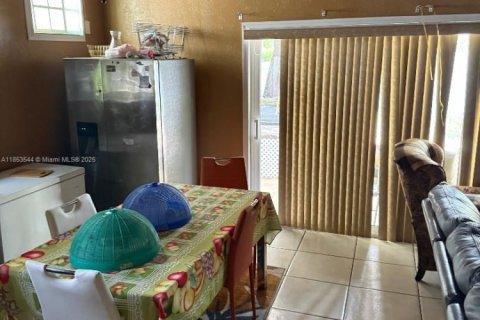 Купить виллу или дом в Норт-Майами, Флорида 3 спальни, 216.28м2, № 2066549 - фото 8