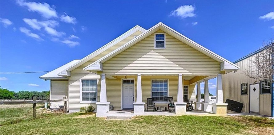 House in Lakeland, Florida 4 bedrooms, 202.99 sq.m. № 1819356