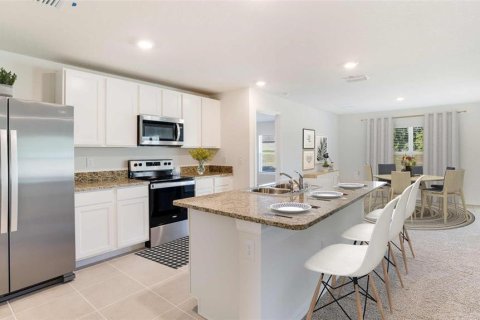 House in Plant City, Florida 3 bedrooms, 155.33 sq.m. № 1884650 - photo 4