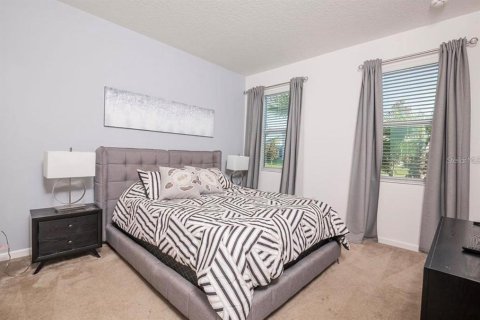 Villa ou maison à louer à Kissimmee, Floride: 8 chambres, 301.75 m2 № 2197591 - photo 19