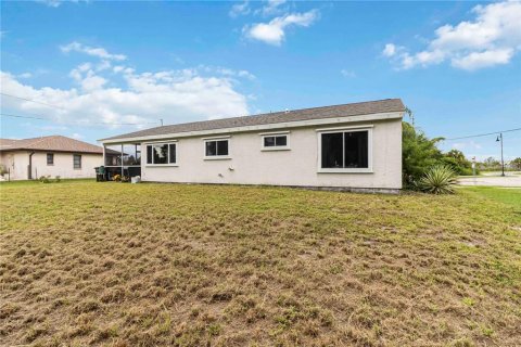 Villa ou maison à vendre à Port Charlotte, Floride: 3 chambres, 109.25 m2 № 1846409 - photo 28
