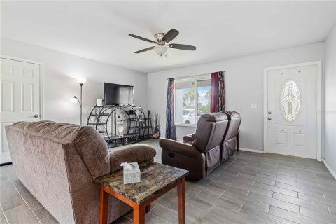 Villa ou maison à vendre à Port Charlotte, Floride: 3 chambres, 109.25 m2 № 1846409 - photo 11