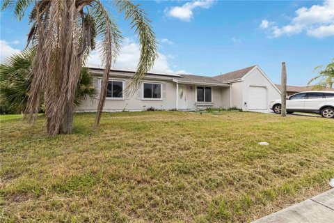 Villa ou maison à vendre à Port Charlotte, Floride: 3 chambres, 109.25 m2 № 1846409 - photo 6