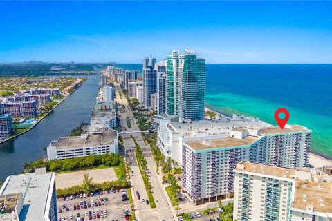 Condominio en venta en Hollywood, Florida, 1 dormitorio, 80.92 m2 № 1878939 - foto 14