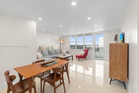 Condominio en venta en Hollywood, Florida, 1 dormitorio, 80.92 m2 № 1878939 - foto 20