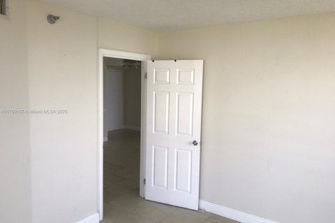 Condo in Aventura, Florida, 2 bedrooms  № 1712785 - photo 20