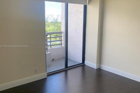 Condo in Aventura, Florida, 2 bedrooms  № 1712785 - photo 8