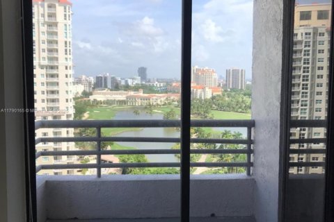 Condo in Aventura, Florida, 2 bedrooms  № 1712785 - photo 19