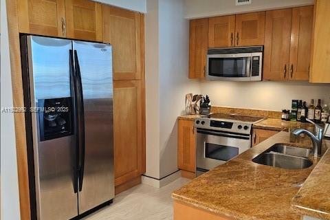 Copropriété à vendre à Hallandale Beach, Floride: 1 chambre, 85.47 m2 № 1976768 - photo 1