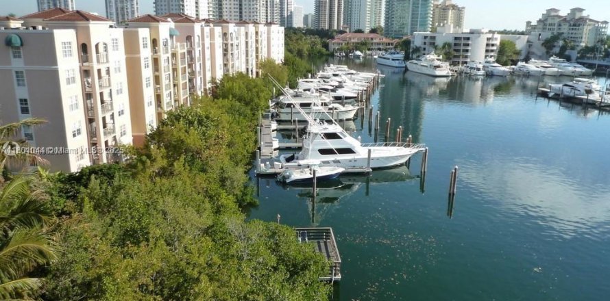 Condo in Aventura, Florida, 1 bedroom № 1685727