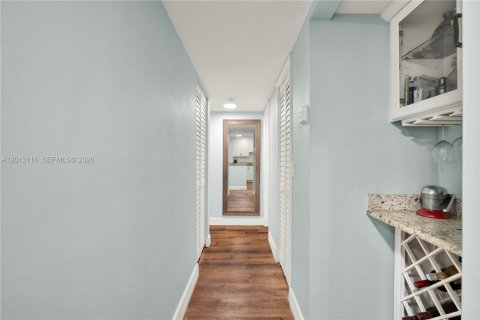 Condo in Lake Worth, Florida, 2 bedrooms  № 2086566 - photo 16
