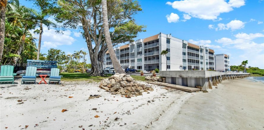 Condo in Lake Worth, Florida, 2 bedrooms  № 2086566