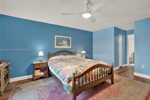 Condo in Lake Worth, Florida, 2 bedrooms  № 2086566 - photo 23