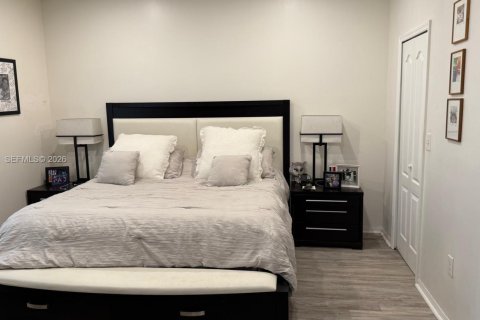 Купить таунхаус в Майами, Флорида 3 спальни, 108.79м2, № 2007855 - фото 12