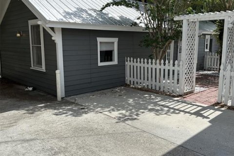 Immobilier commercial à vendre à DeLand, Floride: 5 chambres, 212 m2 № 1908777 - photo 3