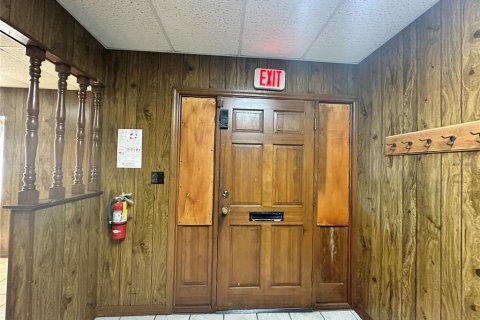 Commercial property in Eustis, Florida № 1901303 - photo 19