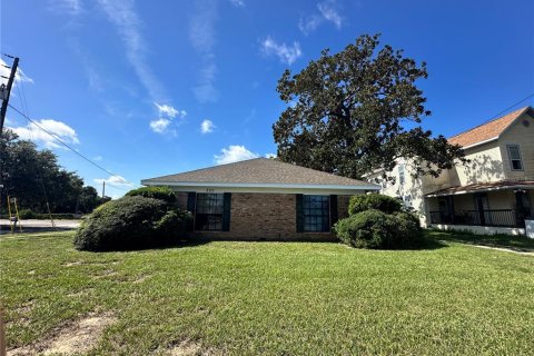 Commercial property in Eustis, Florida № 1901303 - photo 5