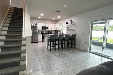 Villa ou maison à vendre à Davenport, Floride: 4 chambres, 207.36 m2 № 1790110 - photo 4