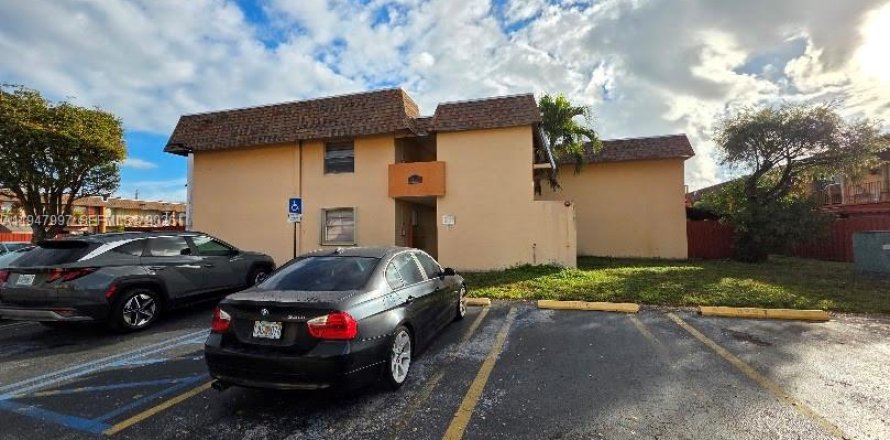 Appartement à Miami, Floride 2 chambres, 59.36 m2 № 2004002