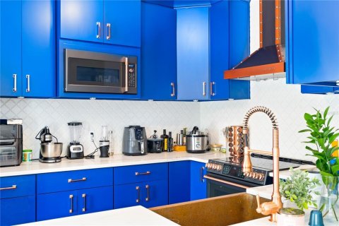 Adosado en alquiler en Kissimmee, Florida, 3 dormitorios, 174.66 m2 № 1757523 - foto 8