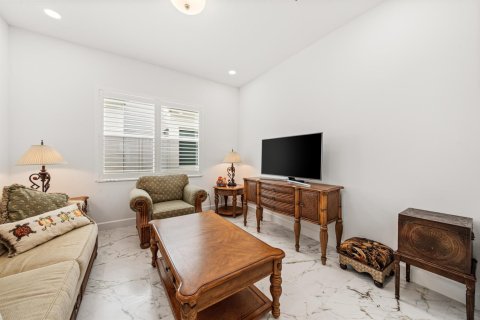 House in Boynton Beach, Florida 3 bedrooms, 224.73 sq.m. № 2245816 - photo 11