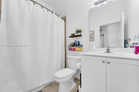 House in Homestead, Florida 3 bedrooms, 157.66 sq.m. № 1892126 - photo 24