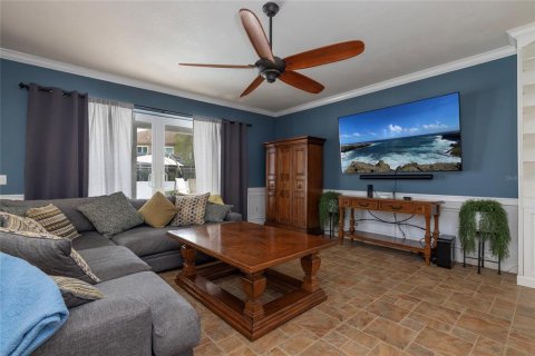 Casa en venta en Oldsmar, Florida, 4 dormitorios, 286.6 m2 № 1734615 - foto 3