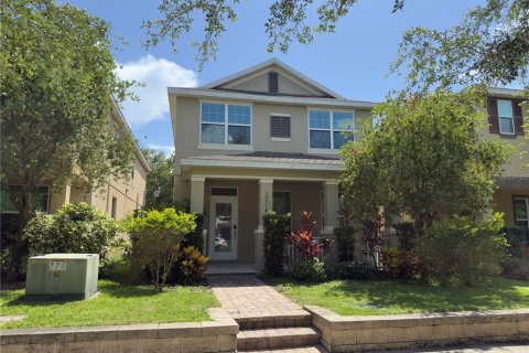 House in Windermere, Florida 3 bedrooms, 156.08 sq.m. № 1798270 - photo 1