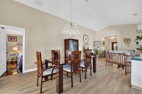 Casa en venta en Kissimmee, Florida, 3 dormitorios, 135.27 m2 № 1905716 - foto 29