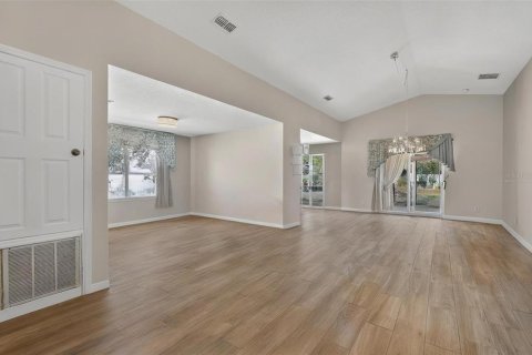 Casa en venta en Kissimmee, Florida, 3 dormitorios, 135.27 m2 № 1905716 - foto 3