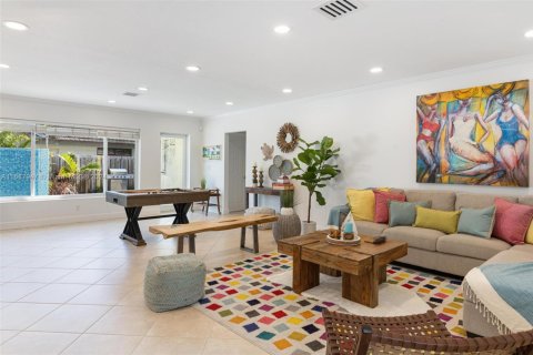 Снять в аренду виллу или дом в Лодердейл-бай-те-Си, Флорида 3 спальни, 175.49м2, № 2018524 - фото 9