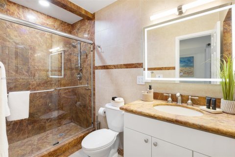 Снять в аренду виллу или дом в Лодердейл-бай-те-Си, Флорида 3 спальни, 175.49м2, № 2018524 - фото 17