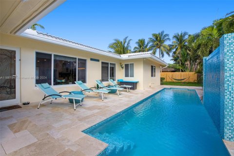 Снять в аренду виллу или дом в Лодердейл-бай-те-Си, Флорида 3 спальни, 175.49м2, № 2018524 - фото 27