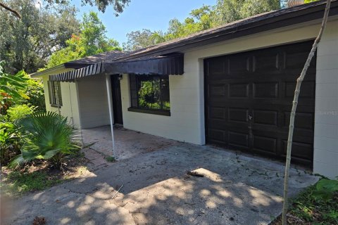 Casa en alquiler en Tampa, Florida, 4 dormitorios, 87.7 m2 № 1898486 - foto 3