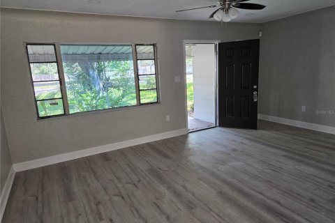 Casa en alquiler en Tampa, Florida, 4 dormitorios, 87.7 m2 № 1898486 - foto 18