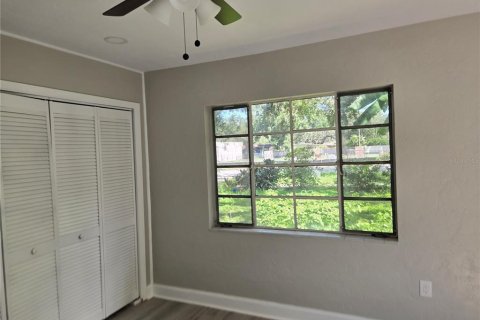 Casa en alquiler en Tampa, Florida, 4 dormitorios, 87.7 m2 № 1898486 - foto 30