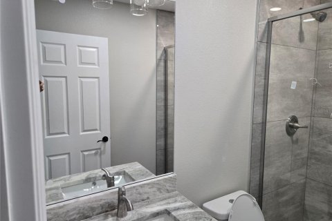 Casa en alquiler en Tampa, Florida, 4 dormitorios, 87.7 m2 № 1898486 - foto 22